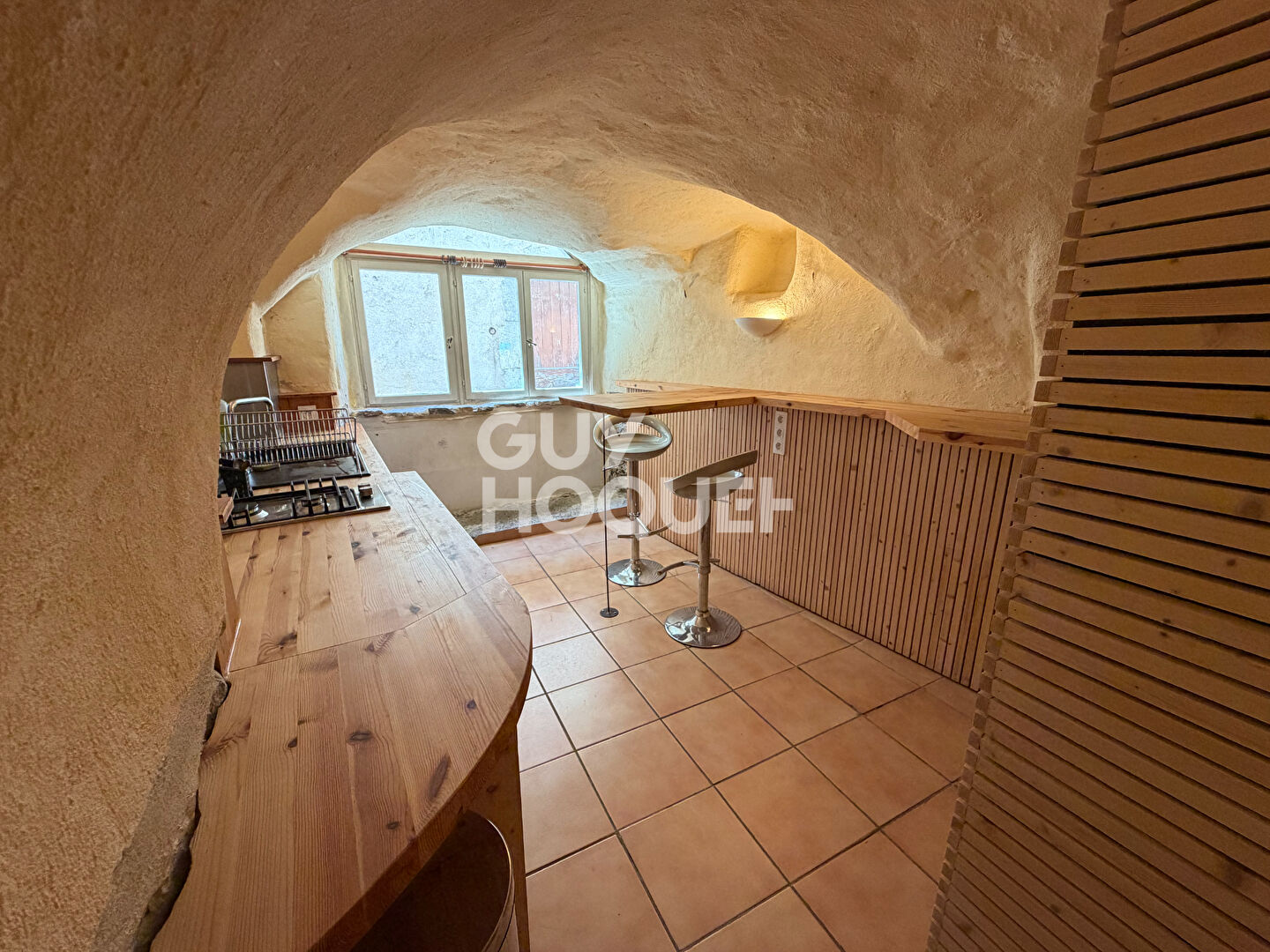 À LOUER - Maison 2 pièces sur 3 niveaux à SAILLANS