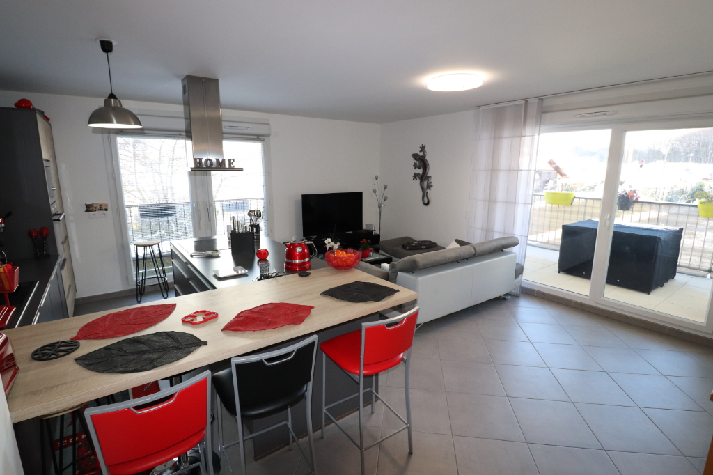 Beau T3 lumineux avec garage