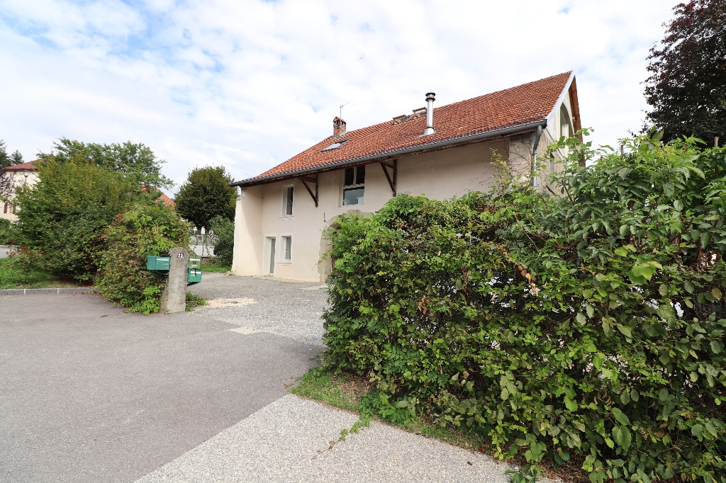 Appartement 4 pièces 100 m2.