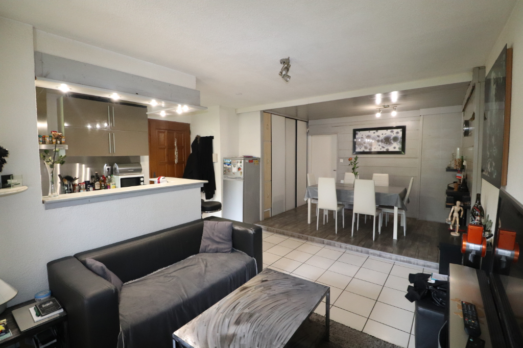 Appartement en centre ville avec jardin.