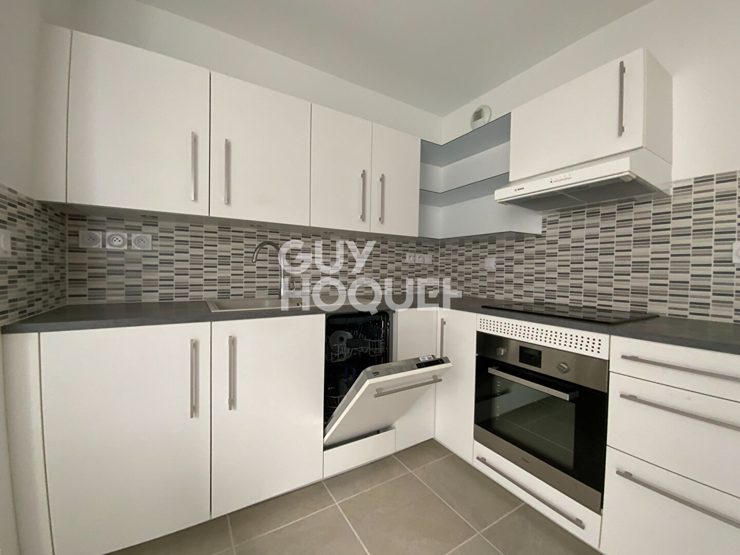 Villeneuve-Tolosane Appartement Récent  T3 de 63 m2 avec 7 m2 de Loggia