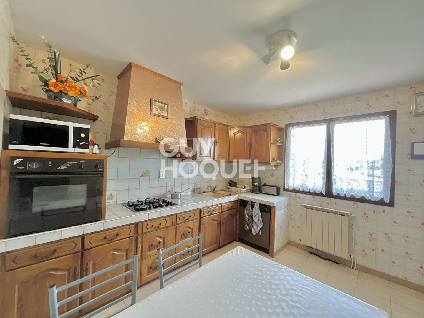 Maison DE PLAIN-PIED de 97 m2 sur une parcelle d'environ 631 m2