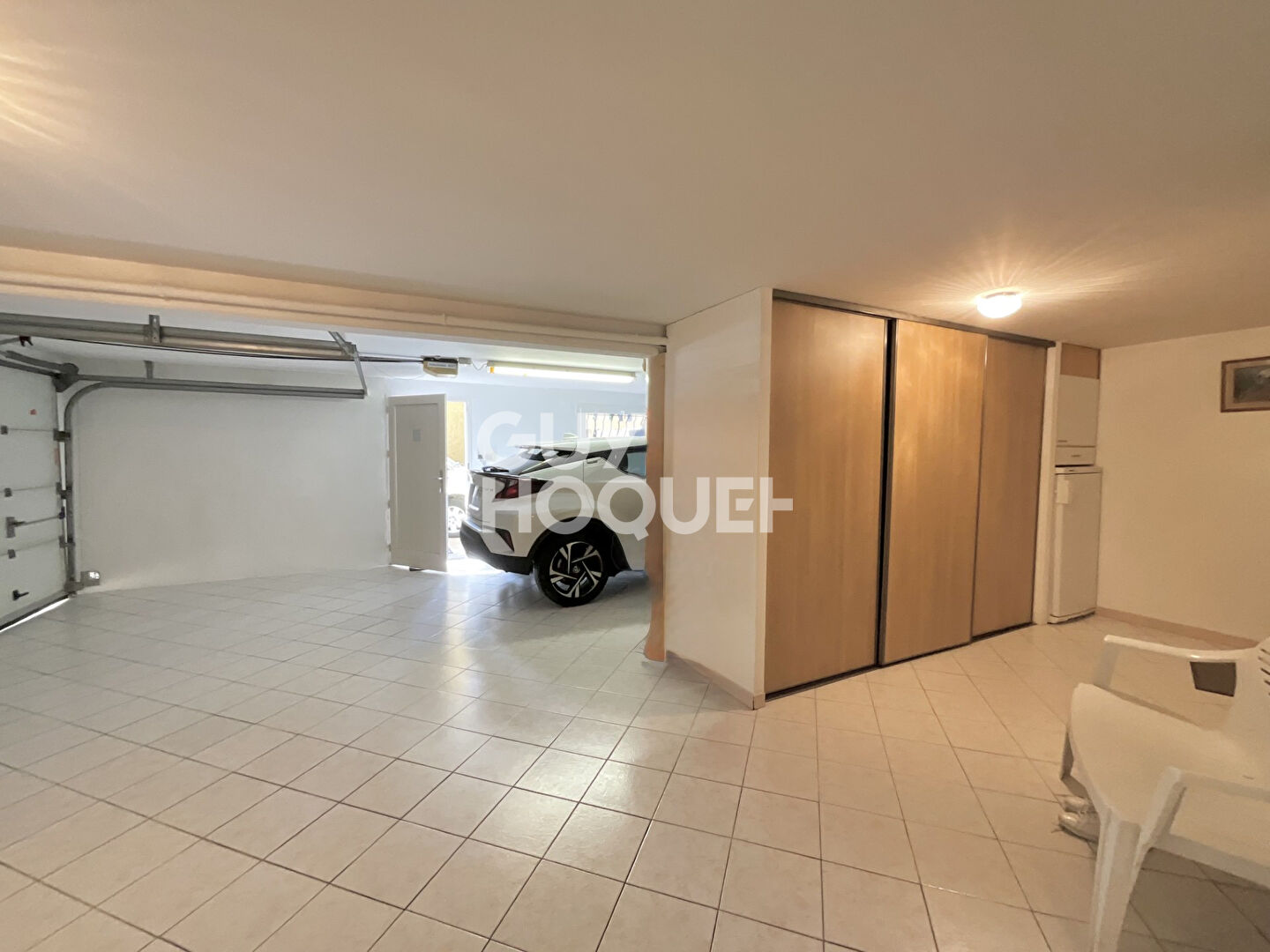 Villa T5 avec piscine sur une parcelle d'environ 1 200 m2