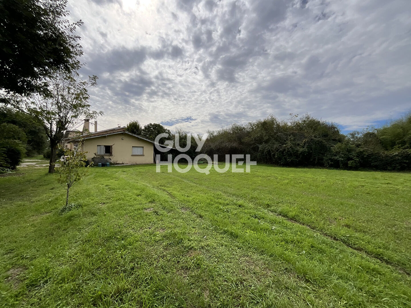 Cugnaux Maison de 114 m2 sur une parcelle d'environ 4 400 m2