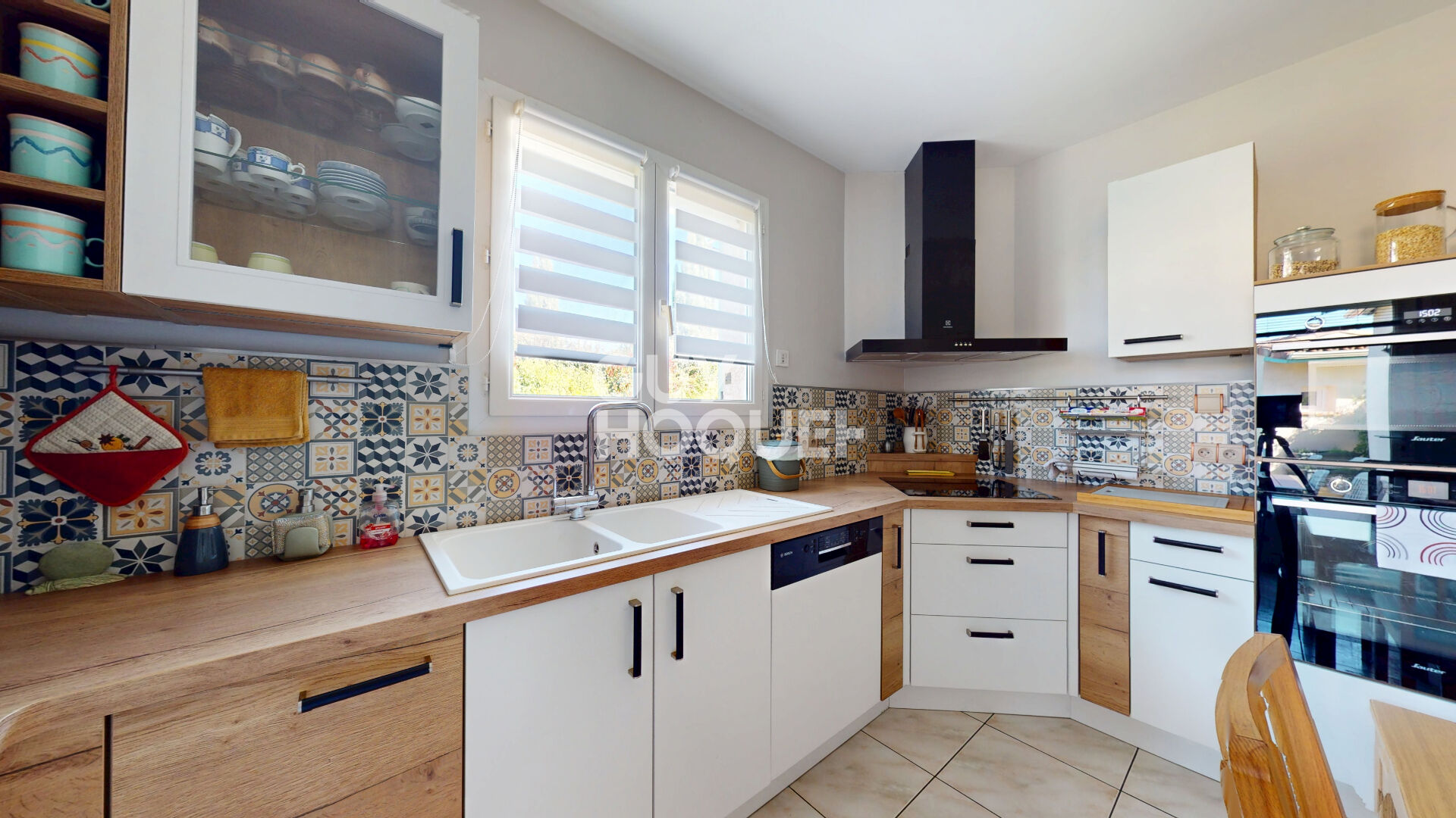 Maison T5 de plain-pied de 164 m2 sur une parcelle d'environ 1 220 m2