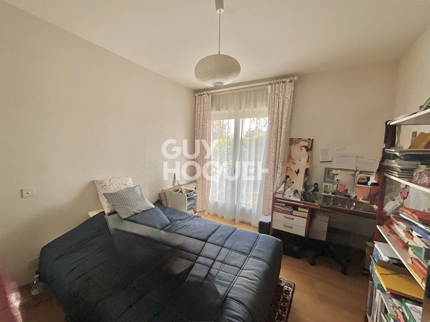 Maison T4 de plain-pied + combles aménagées sur une parcelle d'environ 499 m2