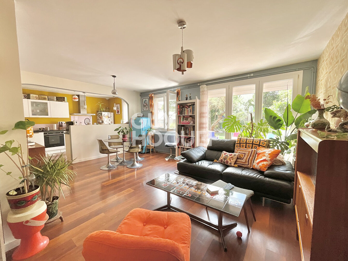 Maison T3/4  de 90 m2 au centre de Cugnaux sur une parcelle d'environ 238 m2