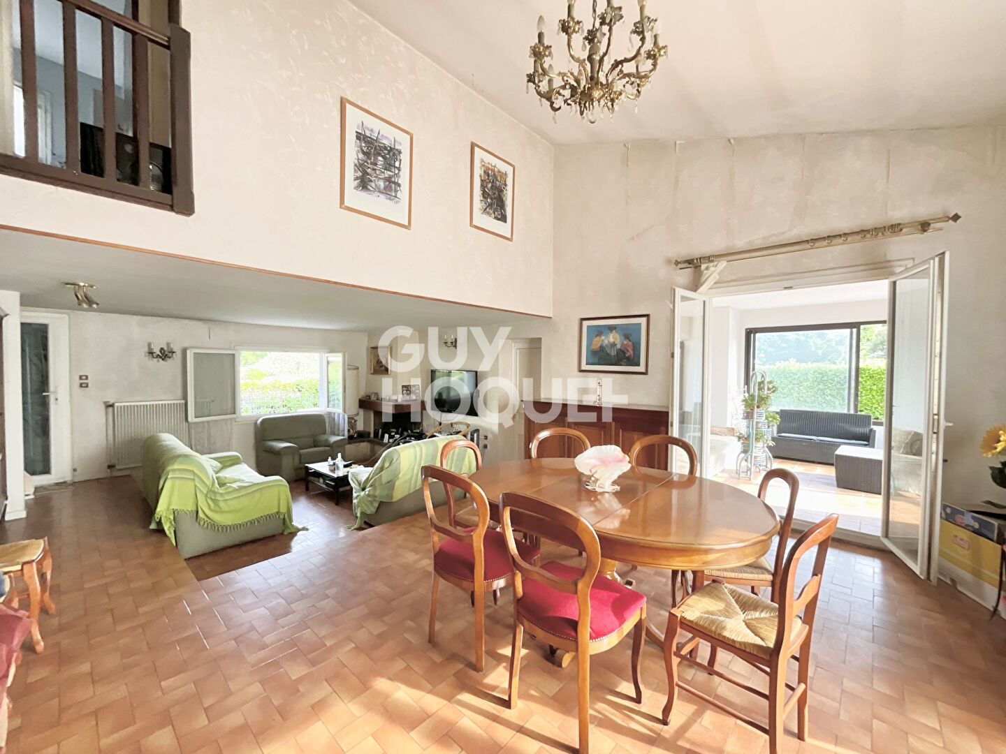 Maison centre ville Villeneuve-Tolosane de 171 m2 sur une parcelle d'environ 742 m2