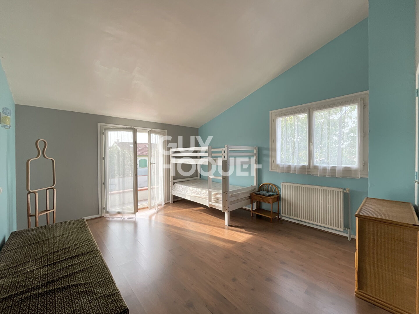 Maison centre ville Villeneuve-Tolosane de 171 m2 sur une parcelle d'environ 742 m2