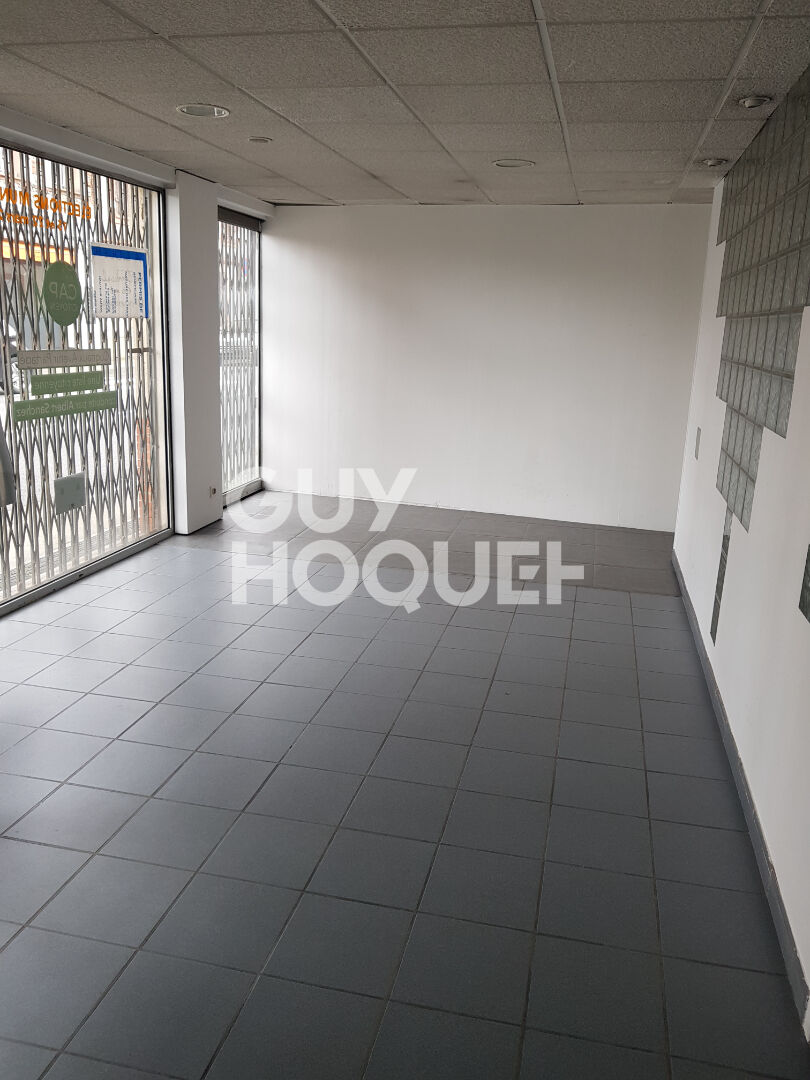Immeuble de 150 m2 avec local commercial et appartement 85 m2