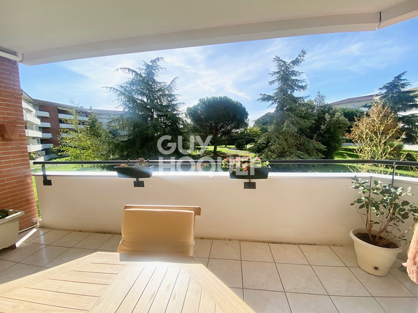 Cugnaux limite Toulouse St Simon/ Tournefeuille Appartement T4 de 90 m2 dans une résidence sécurisée et recherchée, limite Toulouse Saint-Simon