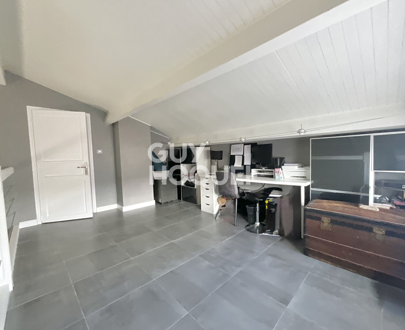 Villeneuve-Tolosane maison familiale  T6 de 138 m2 sur une parcelle d'environ 579 m2