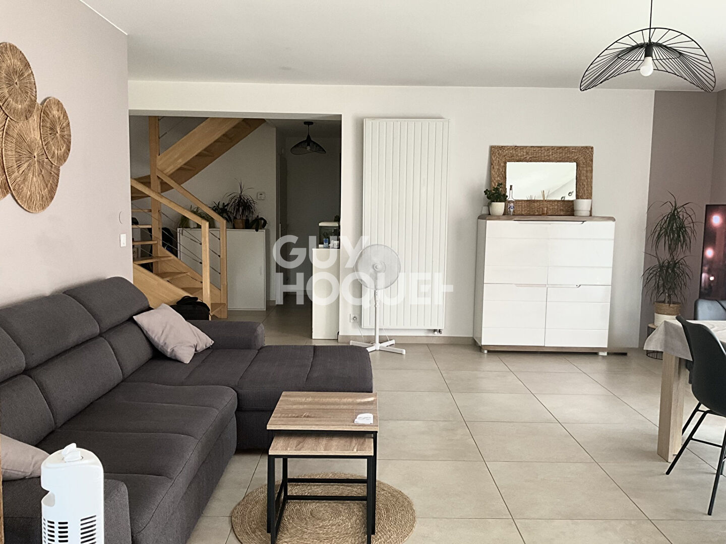 Maison T5 de 2025 sur une parcelle d'environ 327 m2