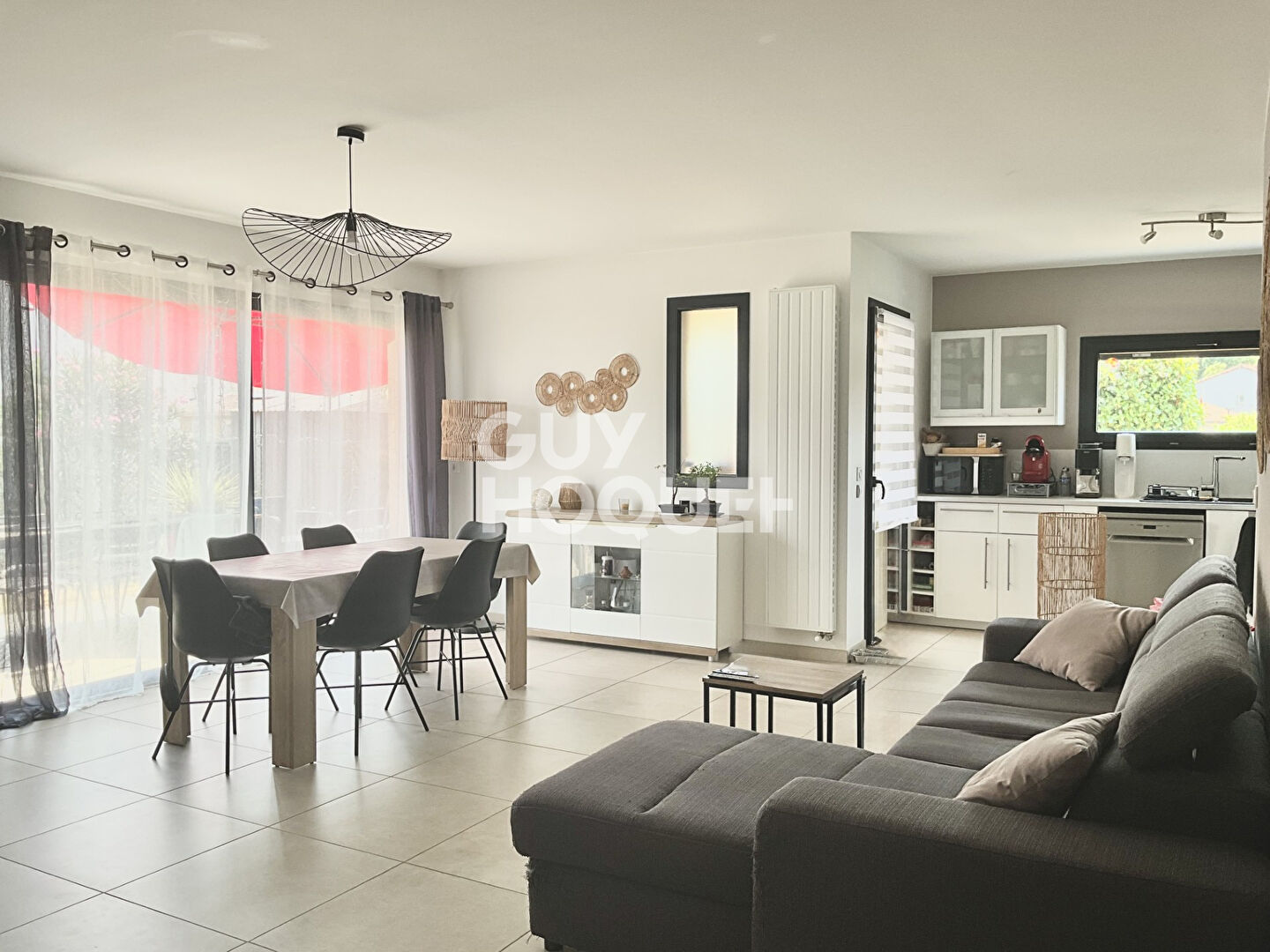 Maison T5 de 2025 sur une parcelle d'environ 327 m2