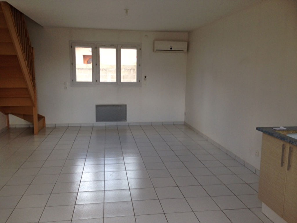 Appartement à louer à CUISY (77165).