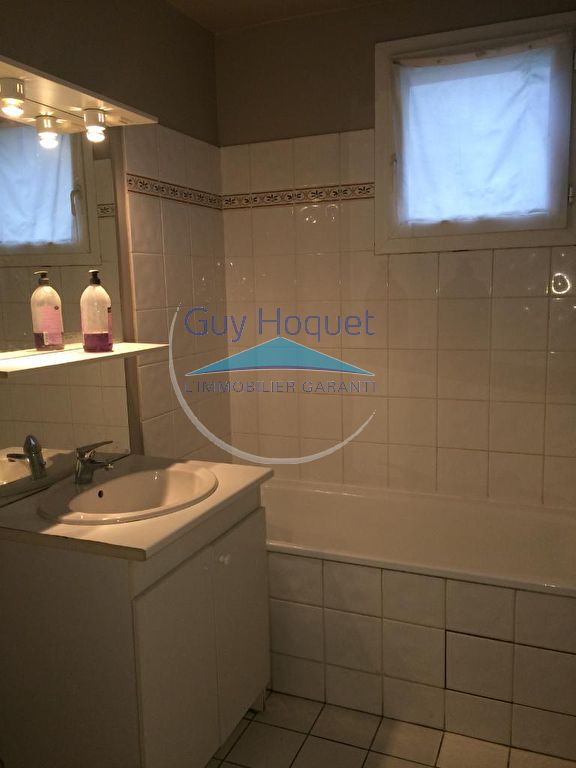 Appartement 3 pièces d'une surface habitable de 59,09 m² à louer à LONGPERRIER (77230).