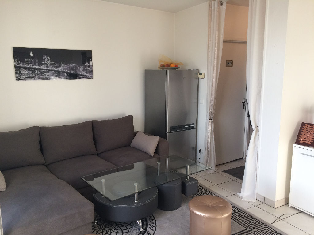 Appartement à louer à DAMMARTIN EN GOELE (77230).