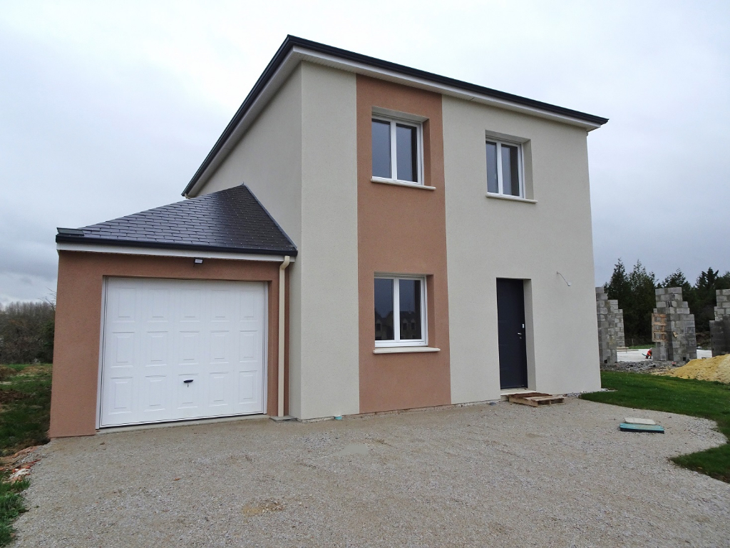 BLONVILLE SUR MER, MAISON DE 120M² AVEC GARAGE ET JARDIN