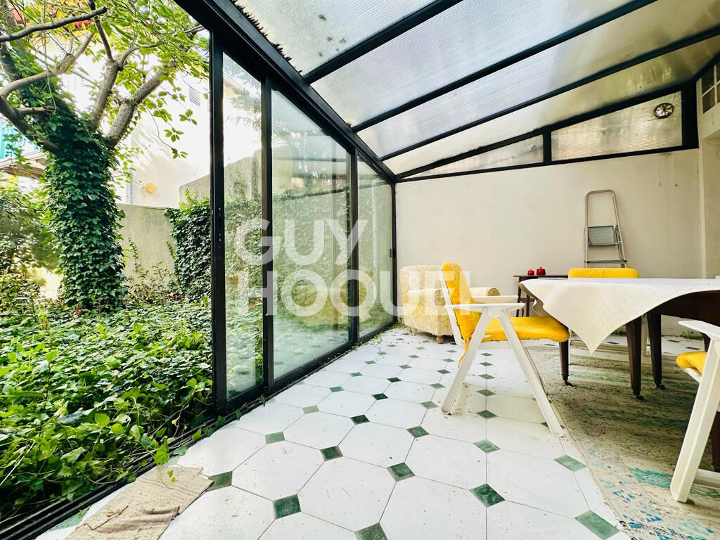 PROCHE PLACE MORNY - Appartement  3 pièces 57m2 - JARDIN.