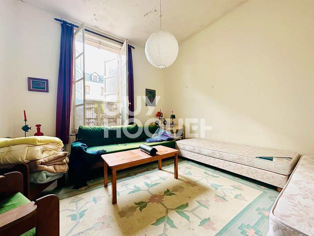 PROCHE PLACE MORNY - Appartement  3 pièces 57m2 - JARDIN.