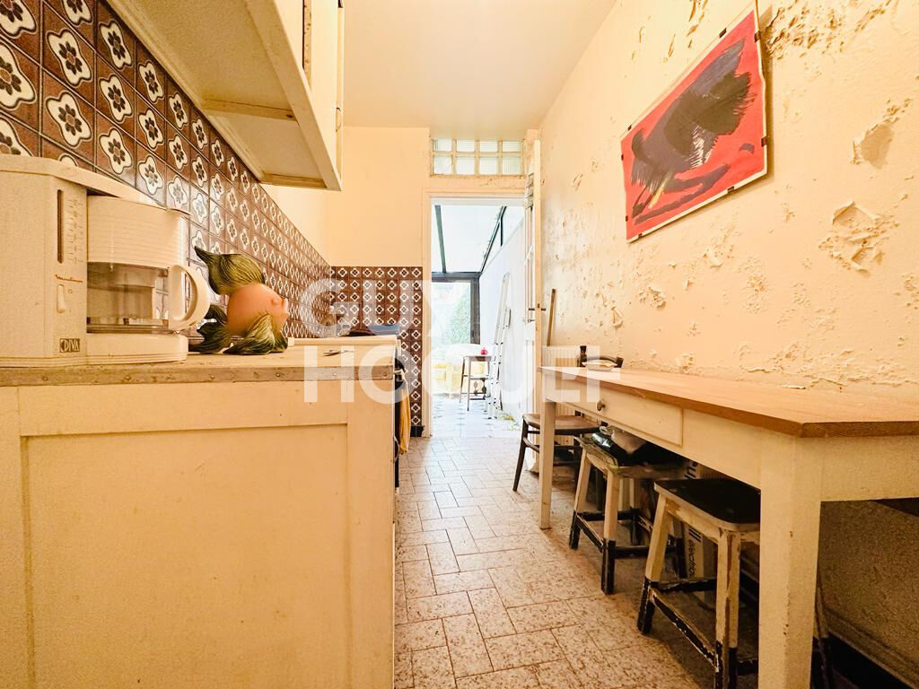 PROCHE PLACE MORNY - Appartement  3 pièces 57m2 - JARDIN.