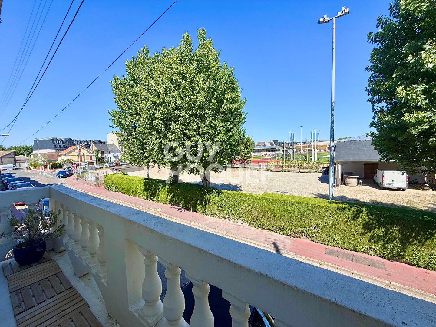 DEAUVILLE PROCHE CENTE - MAGNIFIQUE APPARTEMENT 2 PIECES AVEC 2 BALCONS !