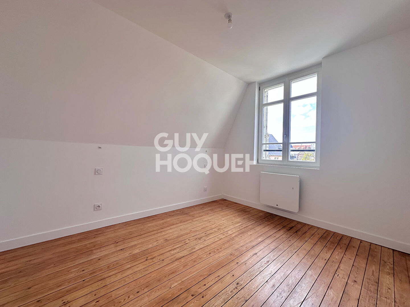 VILLA DEAUVILLAISE A VENDRE ! EMPLACEMENT RARE !