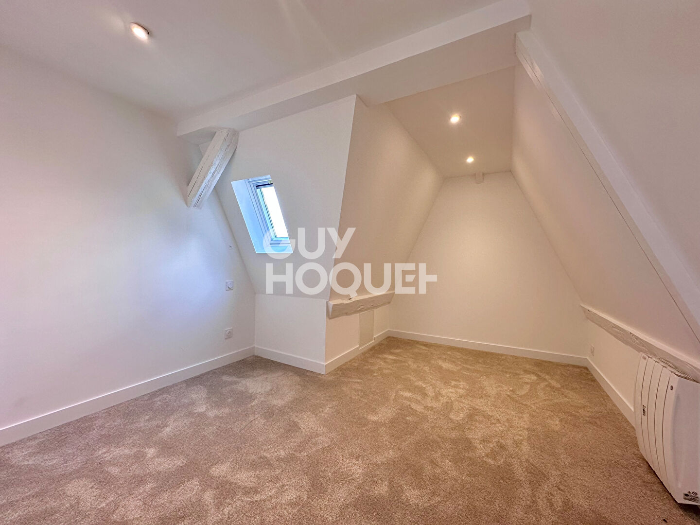 VILLA DEAUVILLAISE A VENDRE ! EMPLACEMENT RARE !