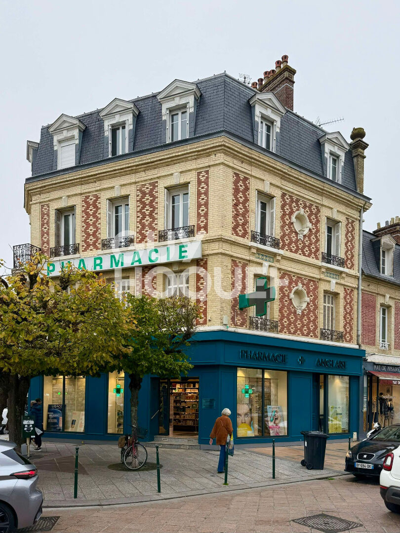 APPARTEMENT 3 PIECES - PLACE MORNY DEAUVILLE