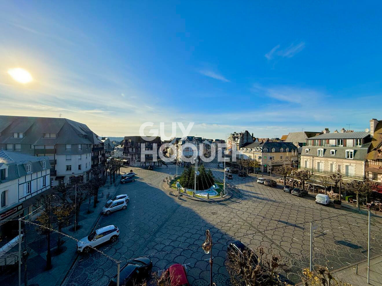APPARTEMENT 3 PIECES - PLACE MORNY DEAUVILLE