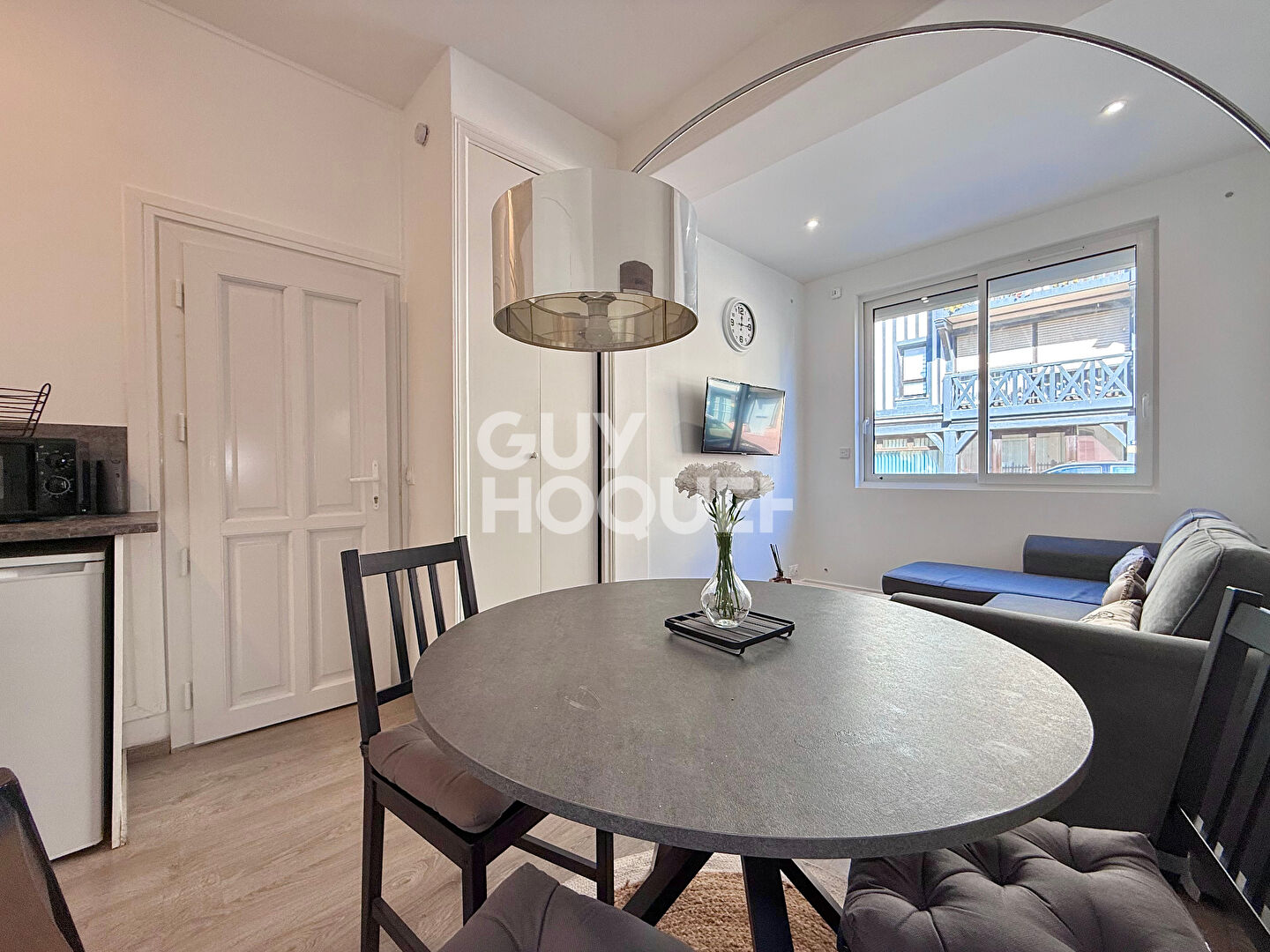 DEAUVILLE HYPER CENTRE - STUDIO A VENDRE !