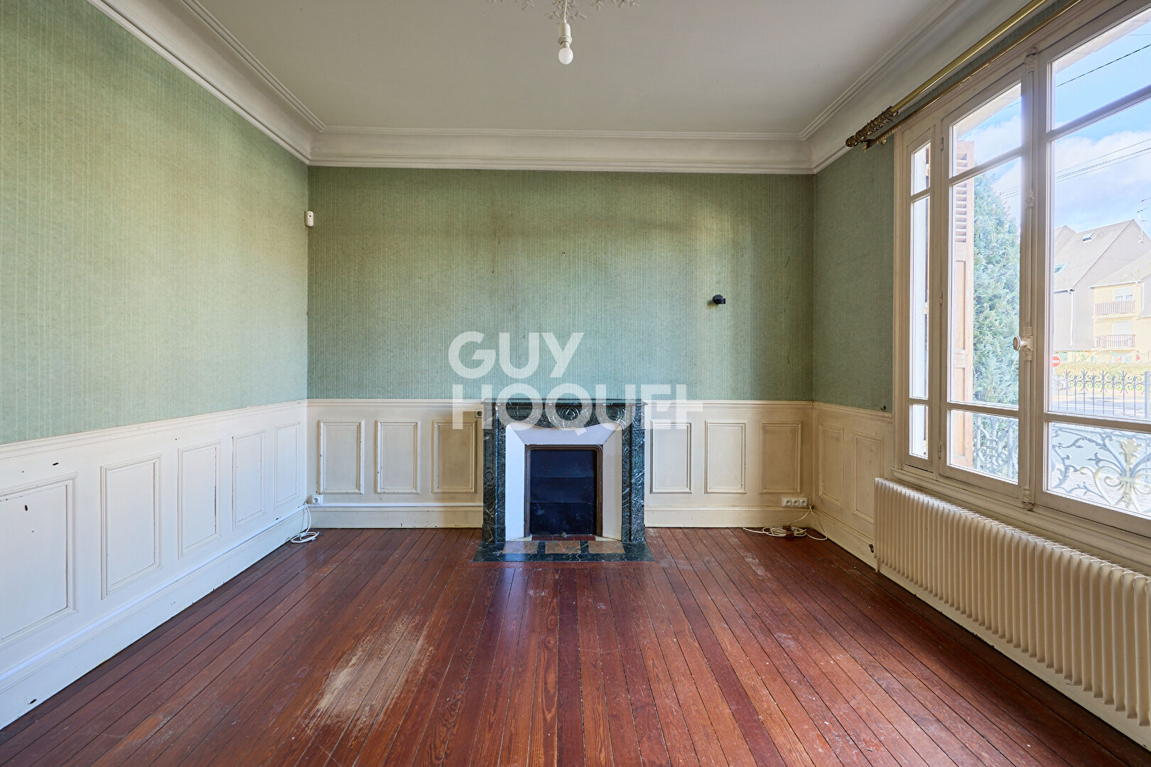 MAISON BOURGOISE AVEC TERRAIN  ET DEPENDANCES - TOUQUES