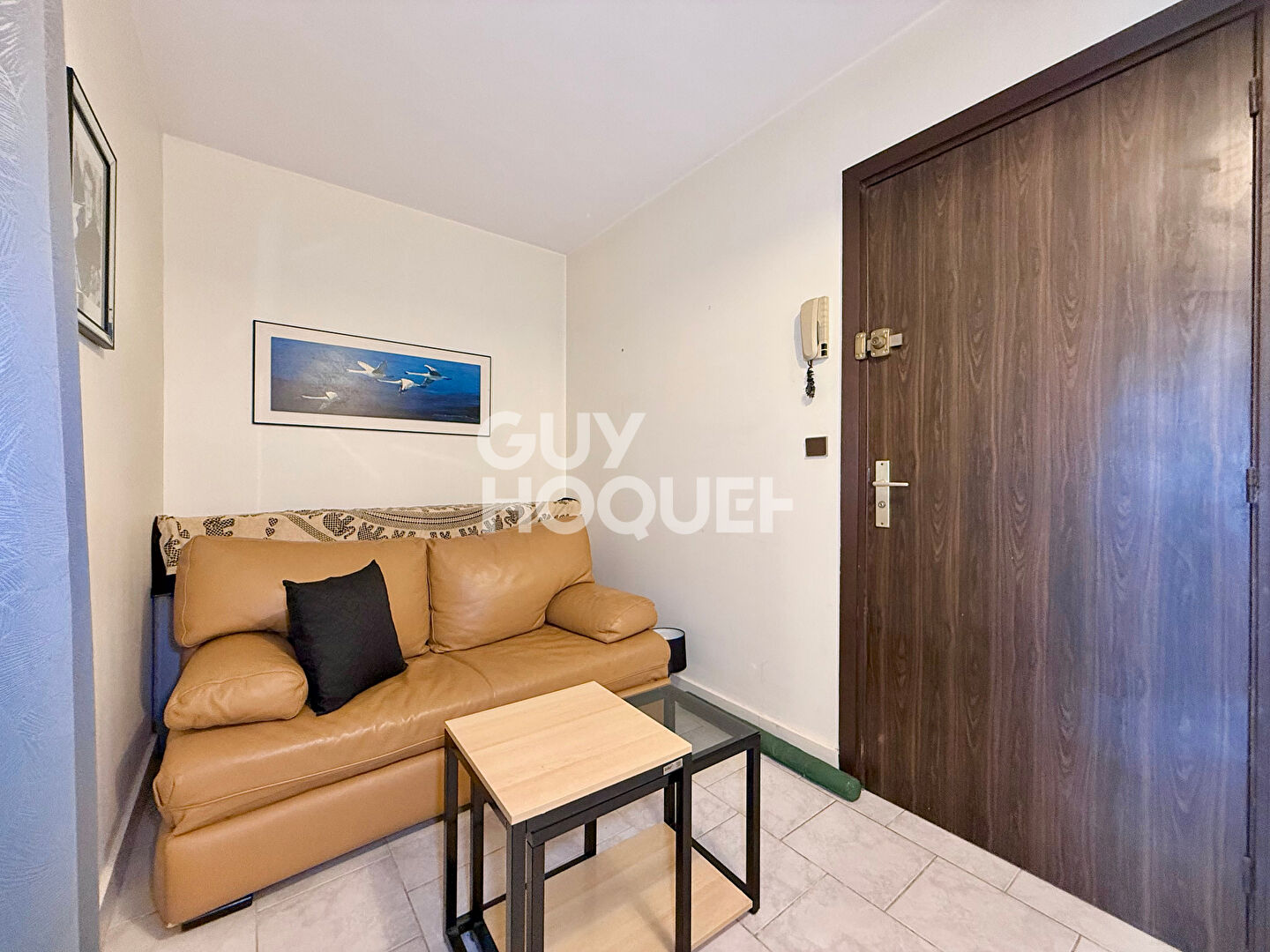 DEAUVILLE TRIANGLE D'OR -  VASTE STUDIO CABINE A VENDRE AVEC CAVE !
