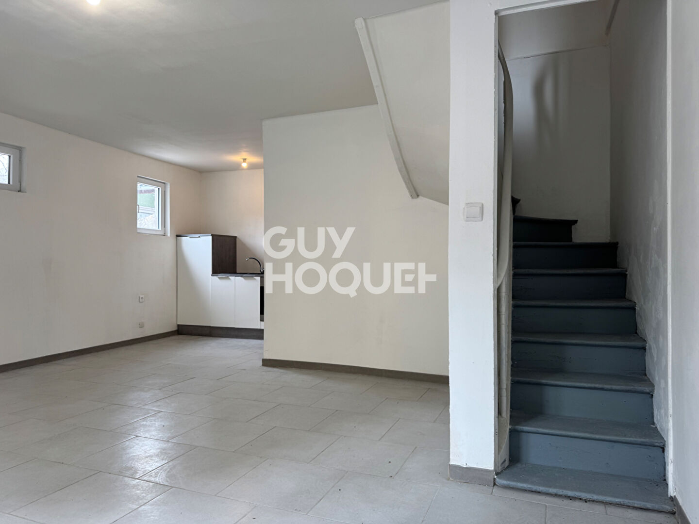 LUMINEUSE MAISON DE VILLE EN PLEIN CENTRE DE PONT L'EVEQUE