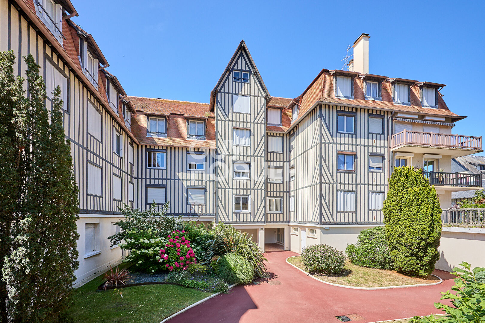 DEAUVILLE - 3 PIECES AVEC BALCON - GARAGE ET GRENIER