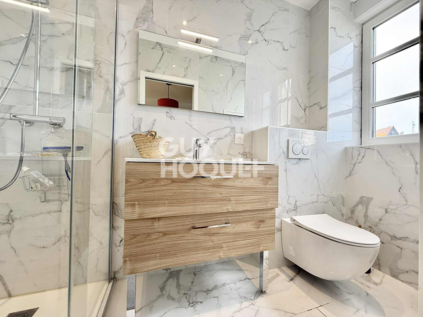 APPARTEMENT PLACE MORNY - DERNIER ÉTAGE AVEC TERRASSE !