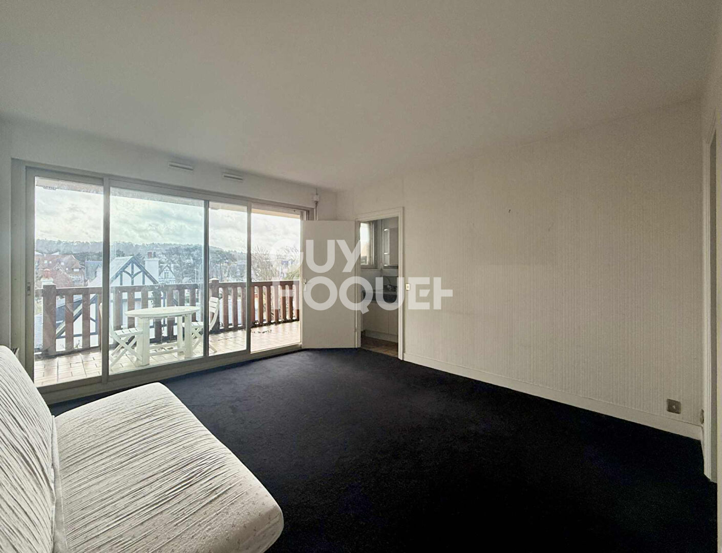 STUDIO avec TERRASSE - DEAUVILLE PLAGE