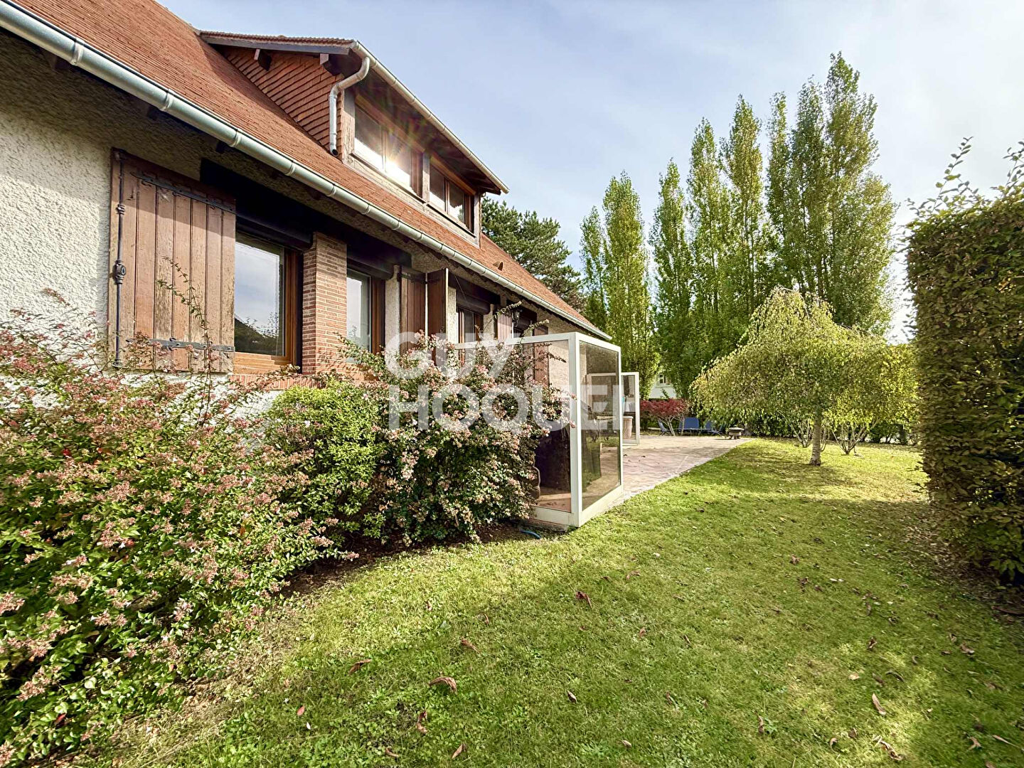 MAISON JARDIN TOURGEVILLE