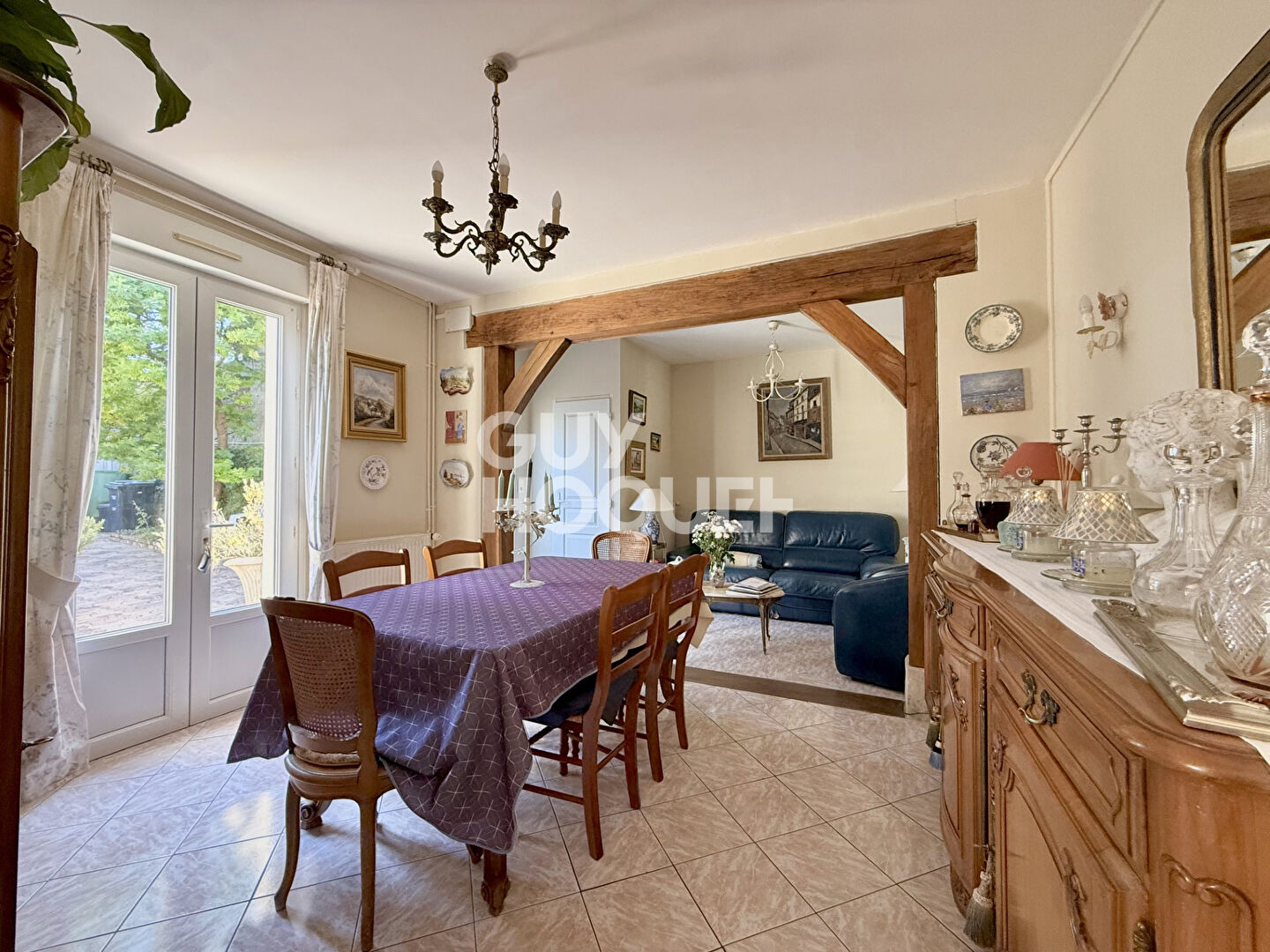 MAISON AVEC TRES BEAU JARDIN TERRASSE ET DEPENDANCE- TROUVILLE SUR MER