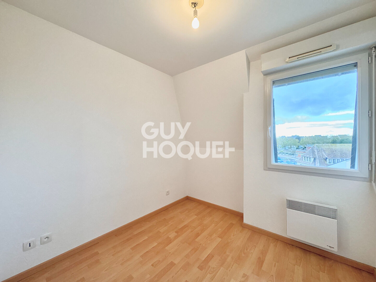 À louer -  Charmant deux pièces à Touques avec parking et cave (30,41 m²)