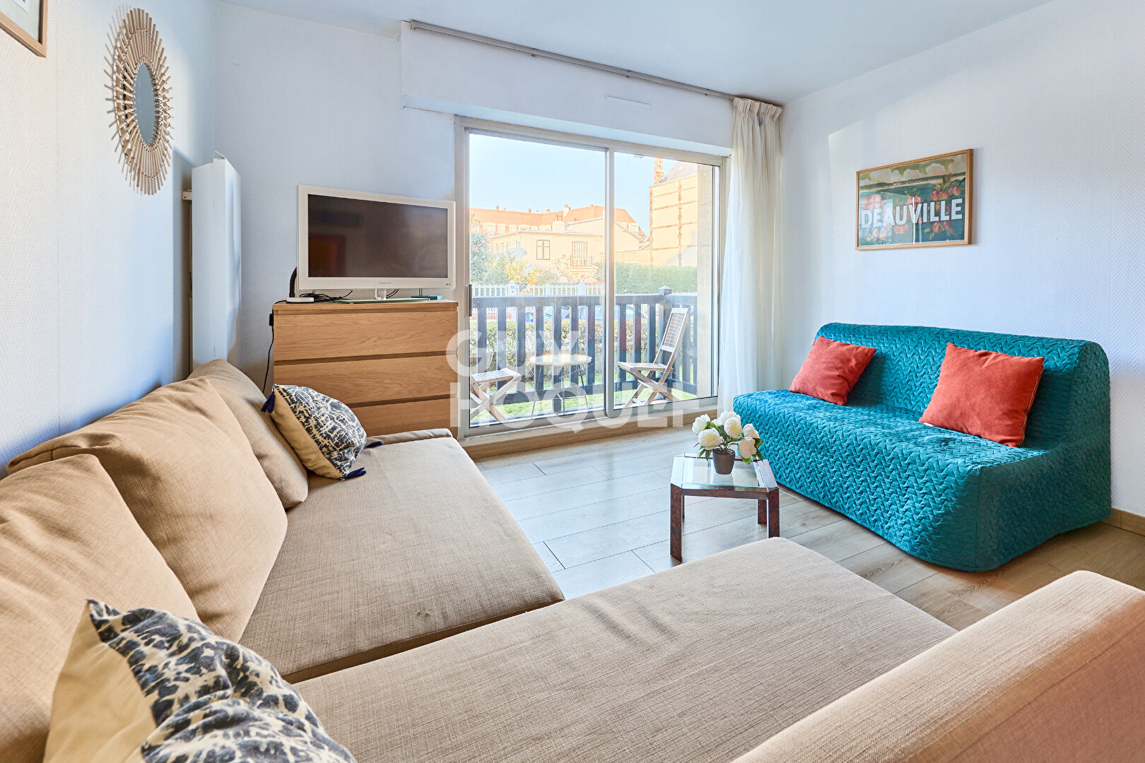 DEAUVILLE - SECTEUR RESIDENTIEL -STUDIO AVEC BALCON !