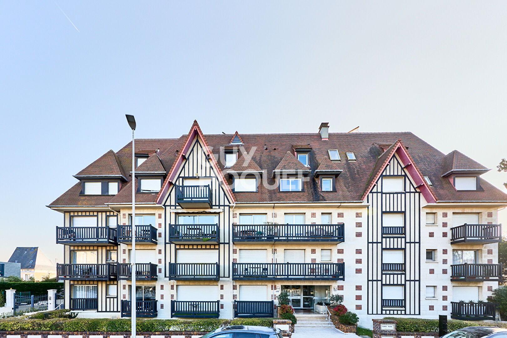 DEAUVILLE - SECTEUR RESIDENTIEL -STUDIO AVEC BALCON !