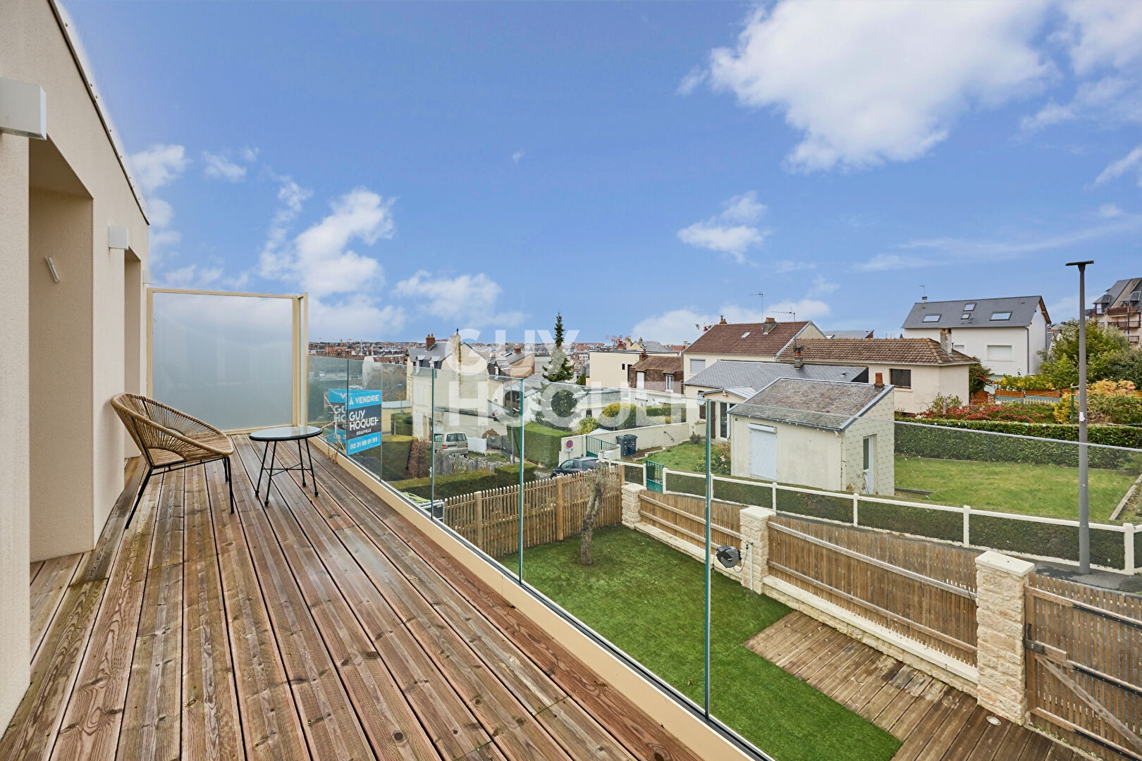 MAISON RENOVEE AVEC TERRASSE ET VUE MER PROCHE GARE