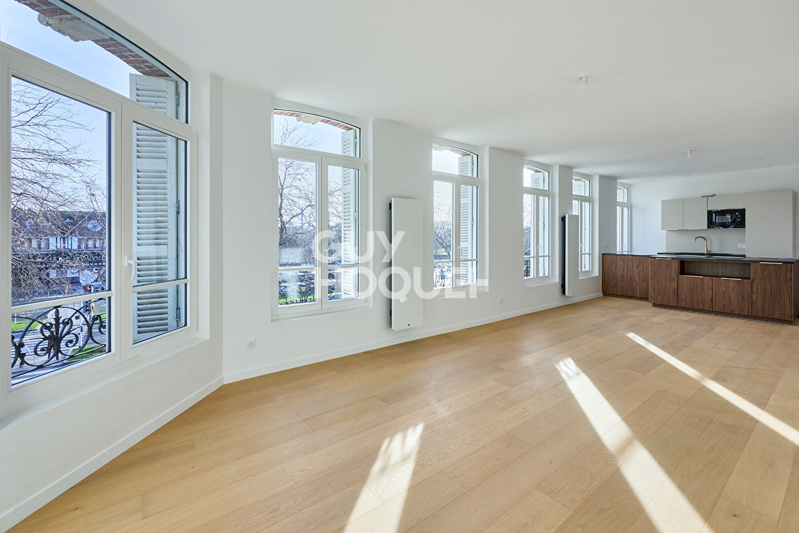 DEAUVILLE CENTRE - APPARTEMENT 4 PIÈCES