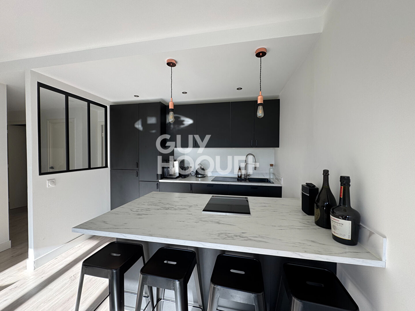 DEAUVLLE, APPARTEMENT 3 PIÈCES A VENDRE AVEC BALCON, PK ET CAVE !