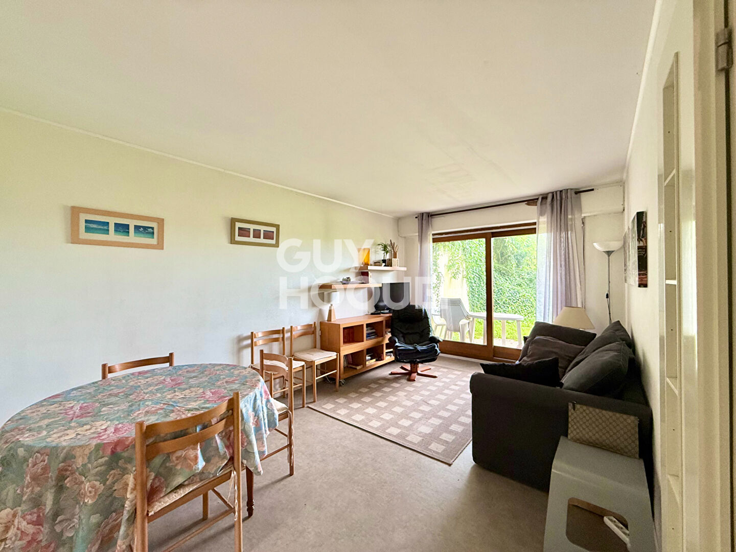 DEAUVILLE - APPARTEMENT avec JARDIN