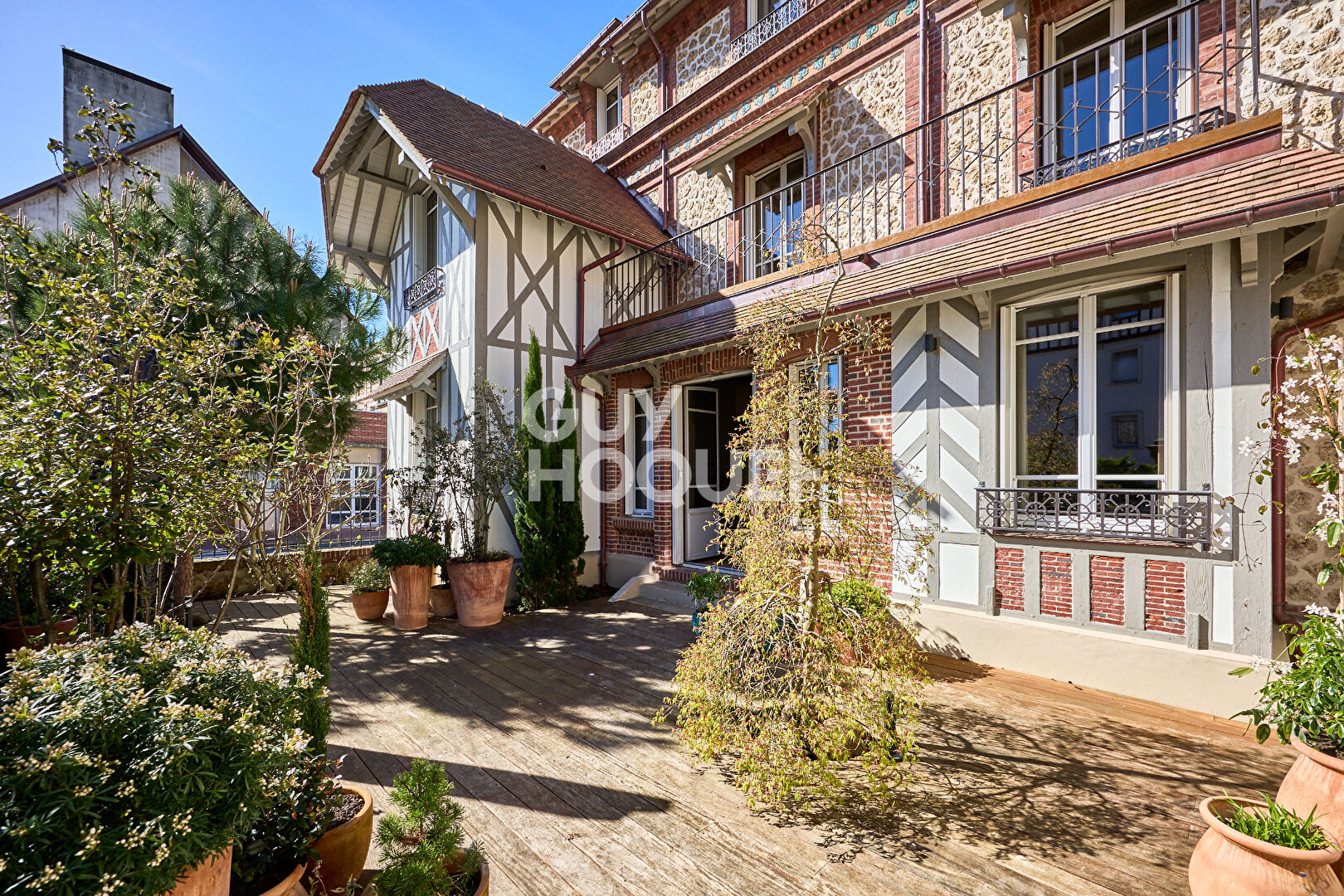 DEAUVILLE - VILLA ANGLO-NORMANDE D'EXCEPTION 