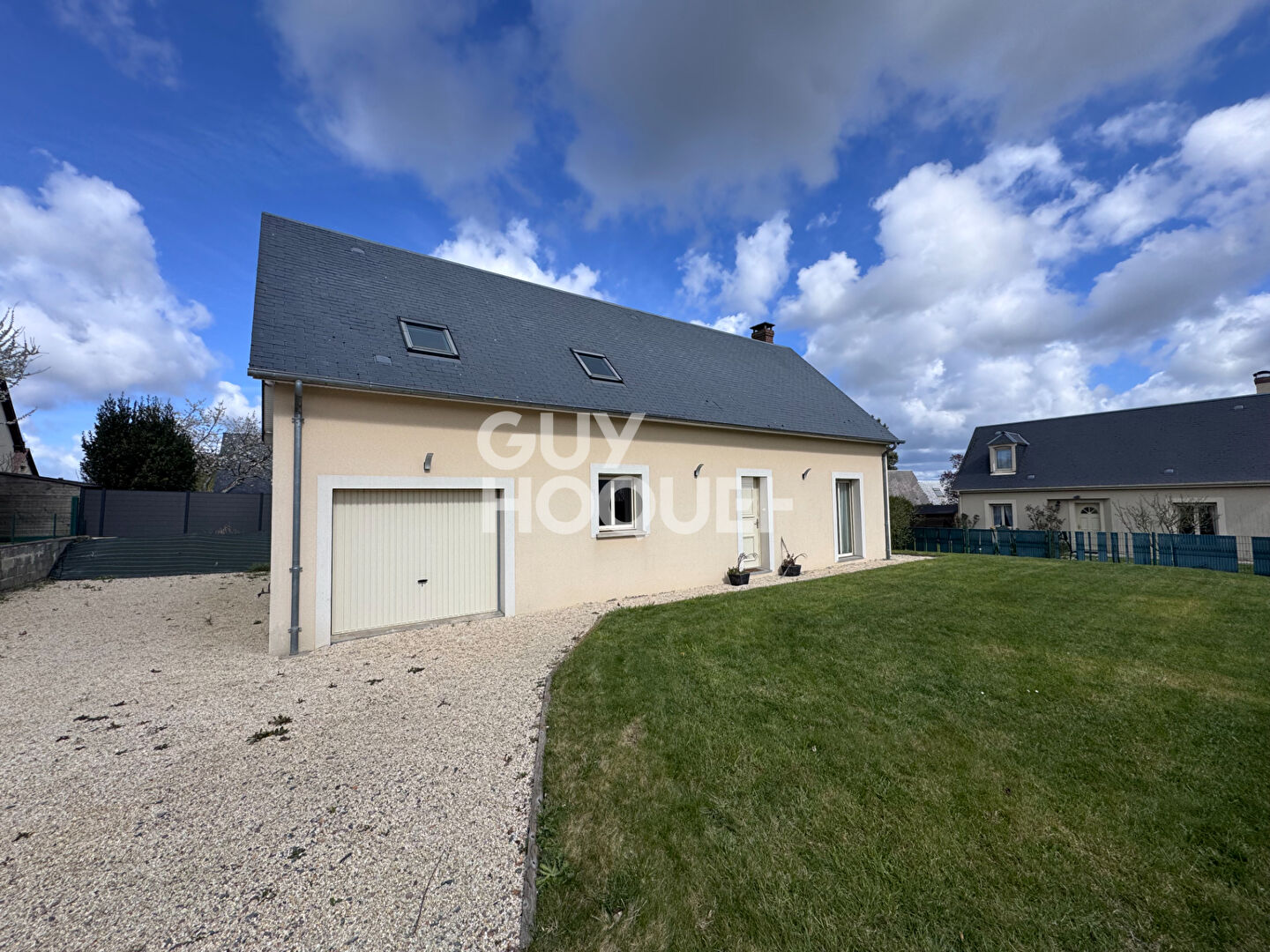 MAISON RECENTE AVEC TERRAIN - PONT L'EVEQUE