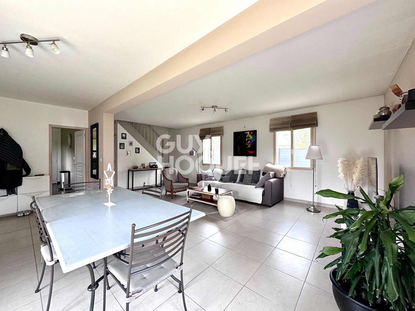 MAISON RECENTE AVEC TERRAIN - PONT L'EVEQUE