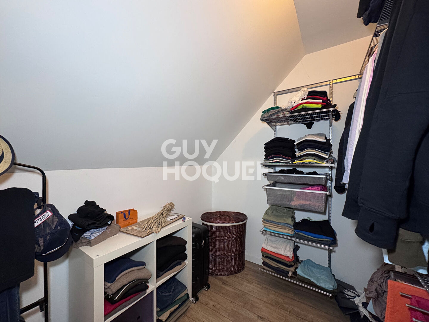 MAISON RECENTE AVEC TERRAIN - PONT L'EVEQUE